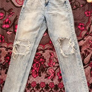 American Eagle Outfitters Light Blue Distressed Mom  Jeans
